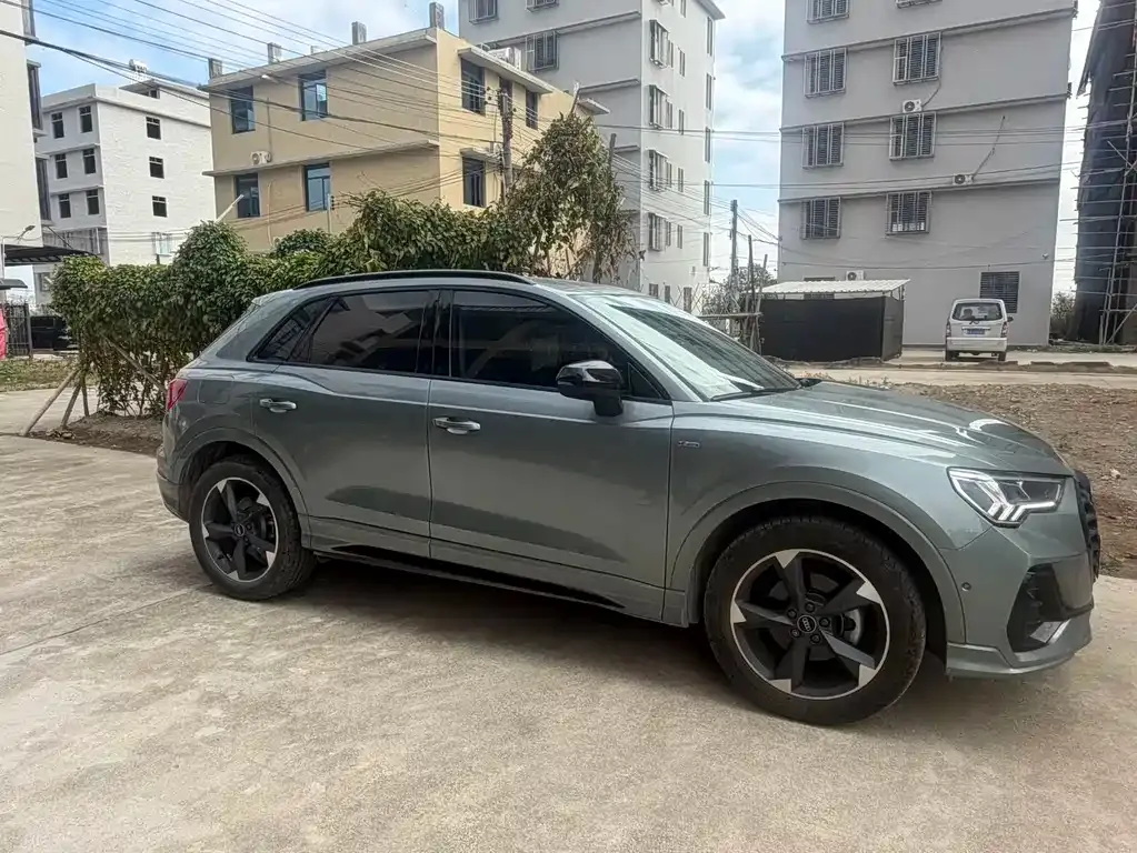 Audi Q3 — фото 8