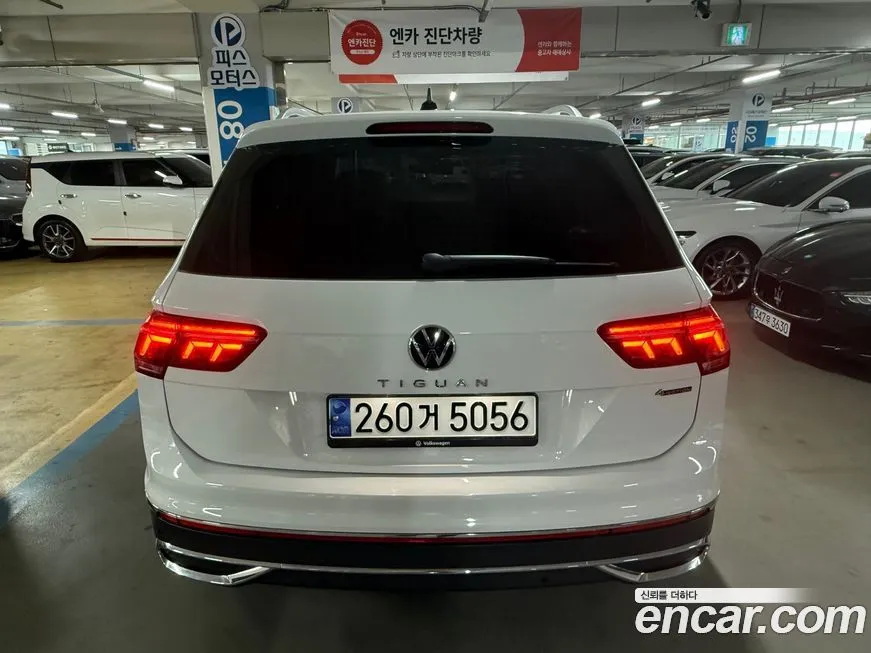 Volkswagen Tiguan — фото 10