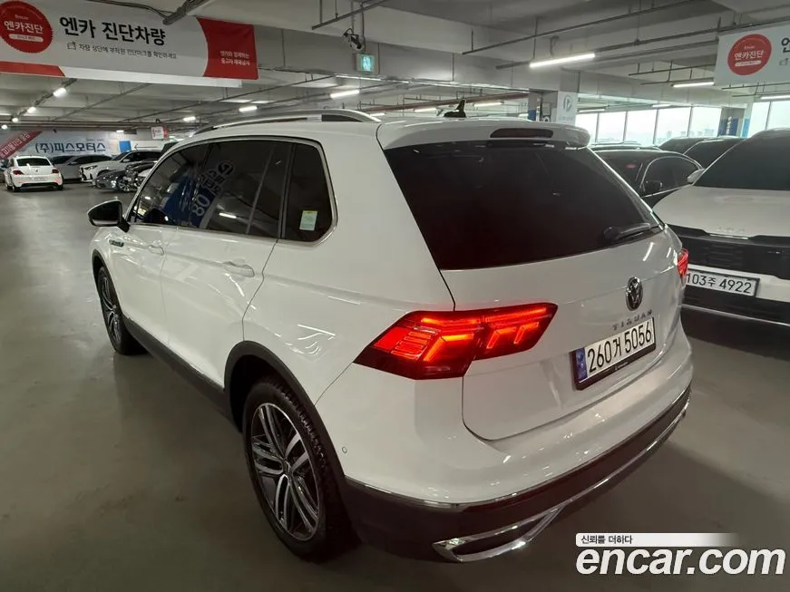 Volkswagen Tiguan — фото 9