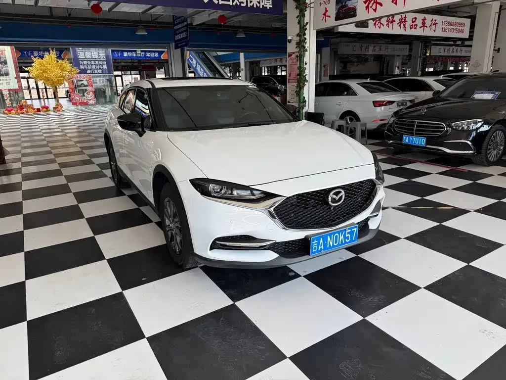 Mazda CX-4 — фото 1