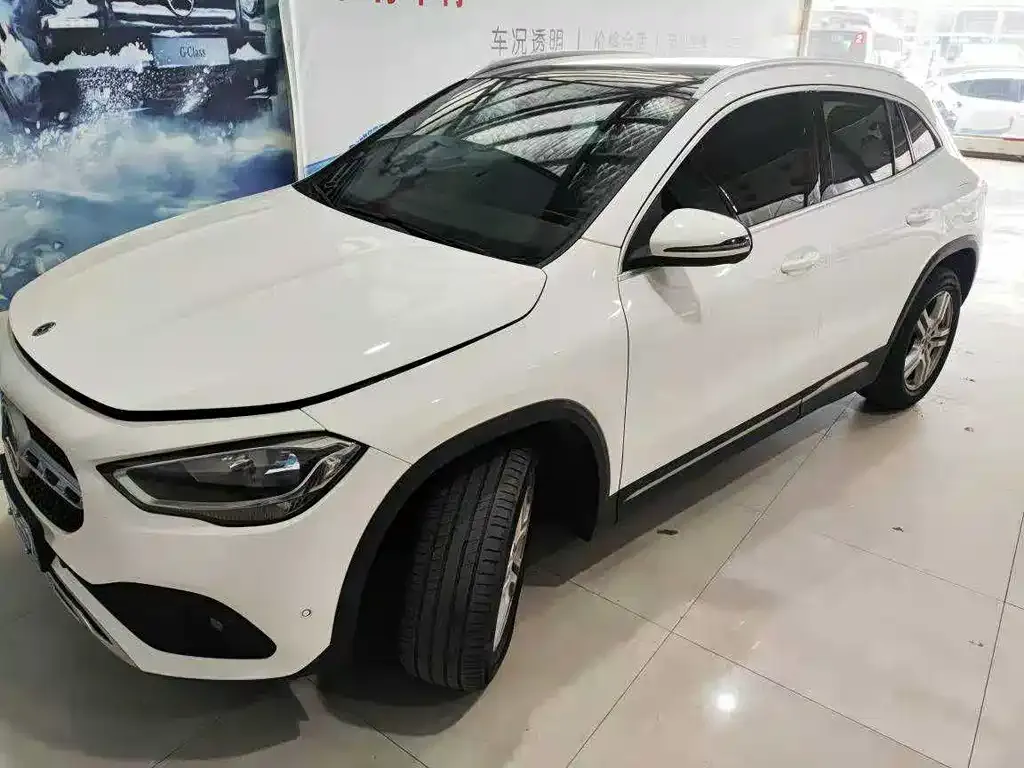 Mercedes-Benz GLA — фото 1