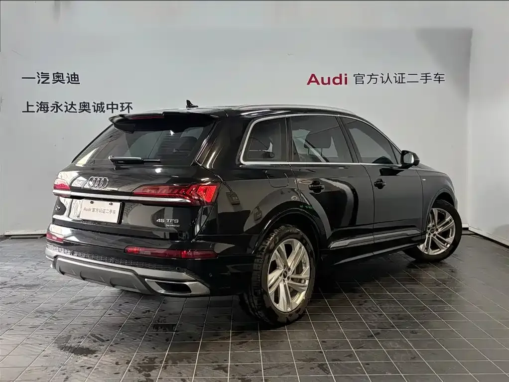 Audi Q7 — фото 3