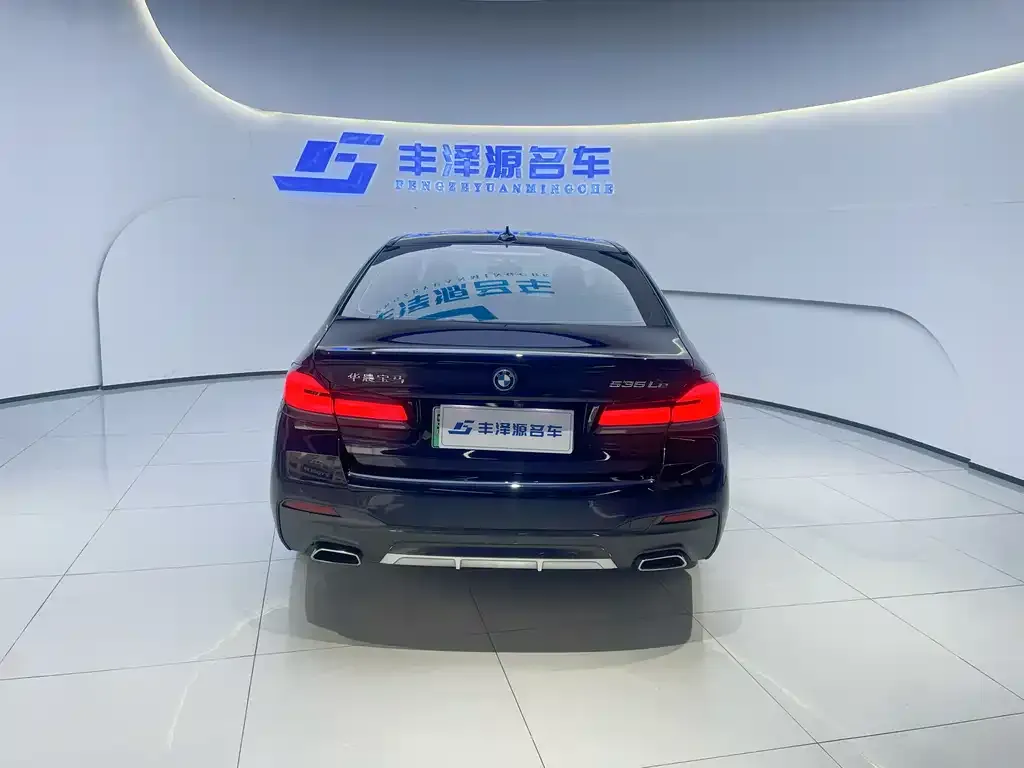 BMW 5 Series New Energy — фото 5