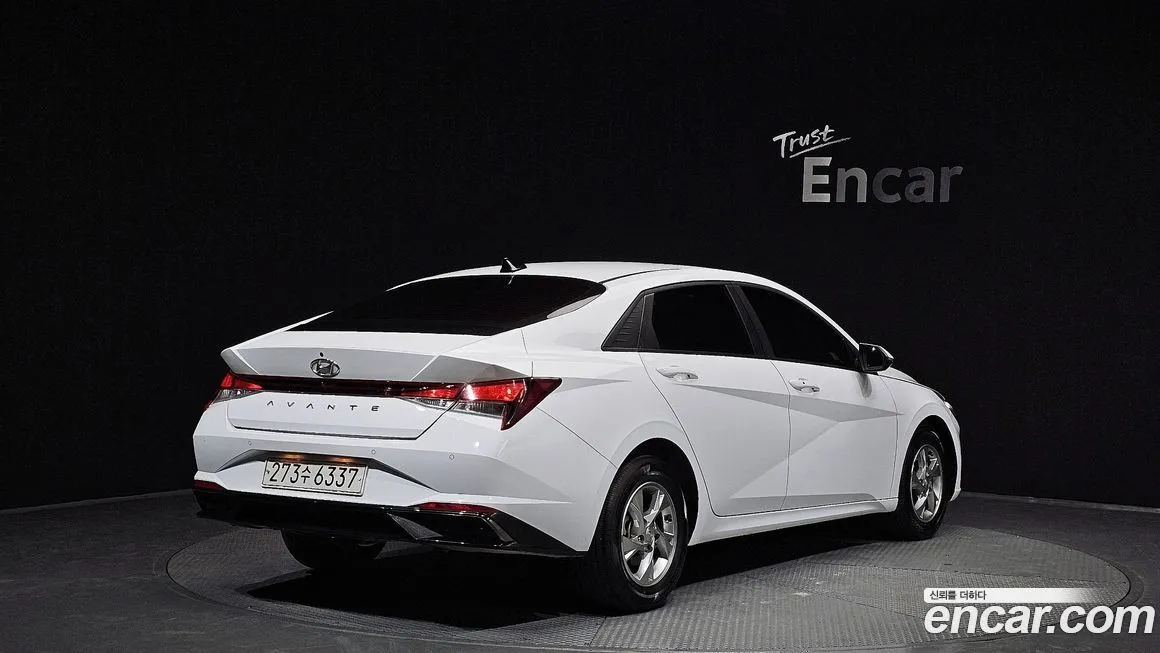 Hyundai AVANTE — фото 4