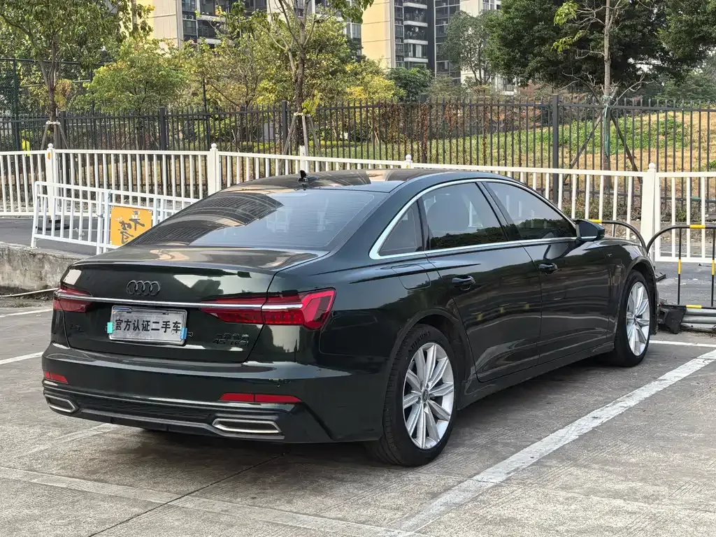 Audi A6L — фото 5