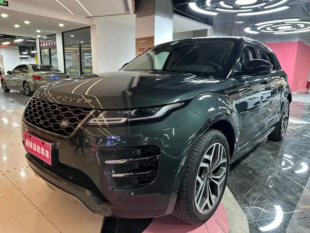 Land Rover Evoque — фото 1