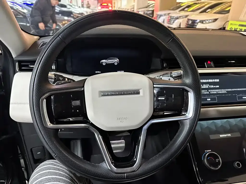 Land Rover Evoque — фото 8