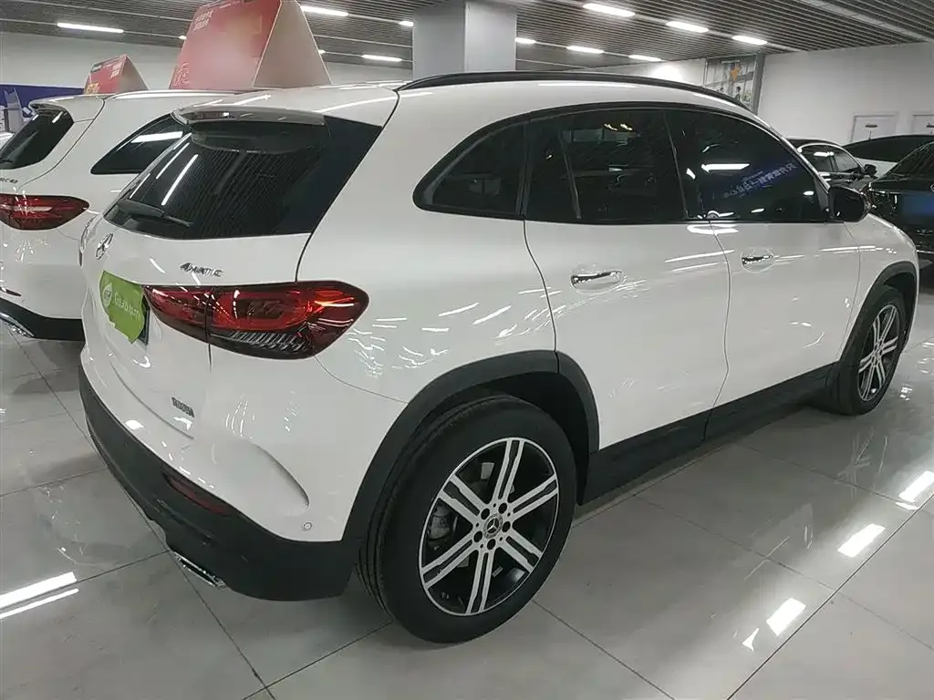 Mercedes-Benz GLA — фото 9