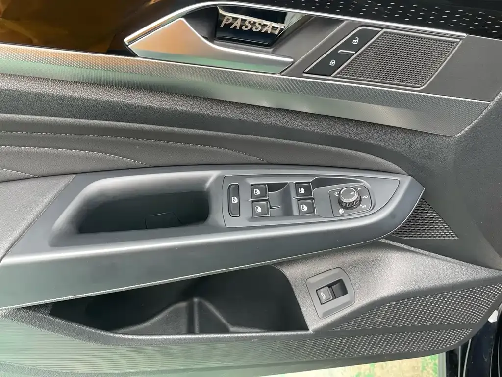 Volkswagen Passat — фото 10
