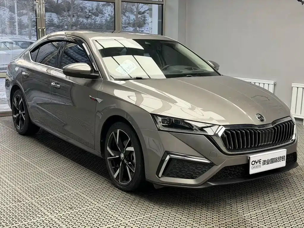 Skoda Octavia — фото 3