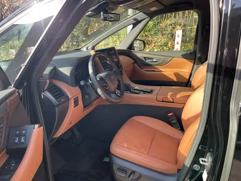 Toyota Vellfire — фото 5