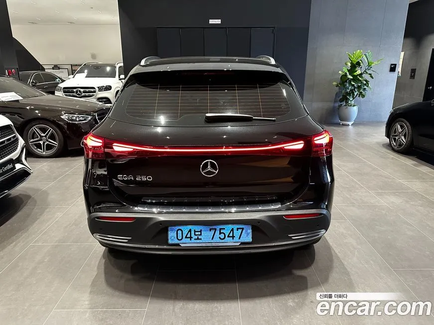 Mercedes-Benz EQA — фото 3