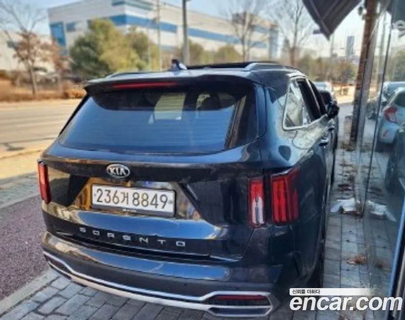 Kia Sorento — фото 10