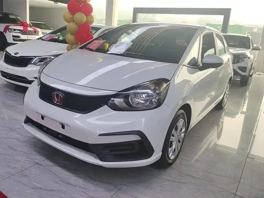 Honda Fit — фото 1