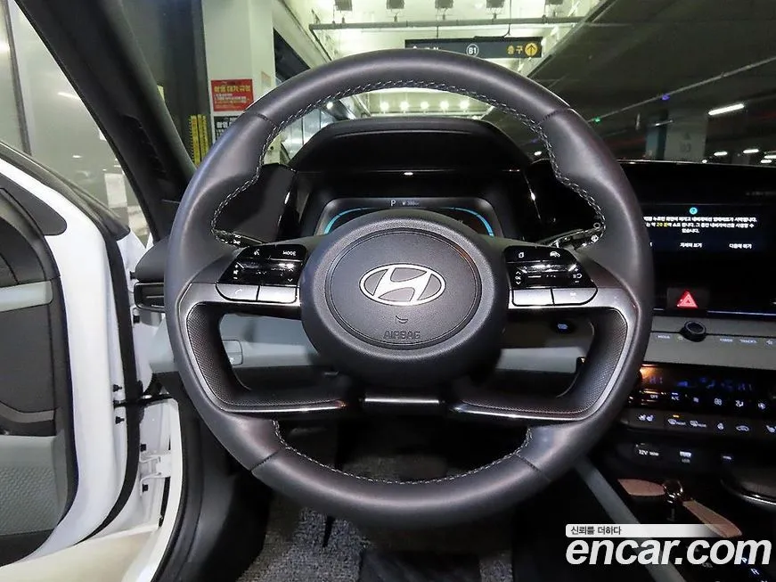 Hyundai AVANTE — фото 5