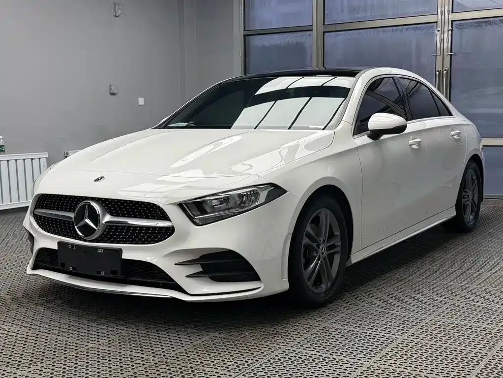 Mercedes-Benz A-Class — фото 1