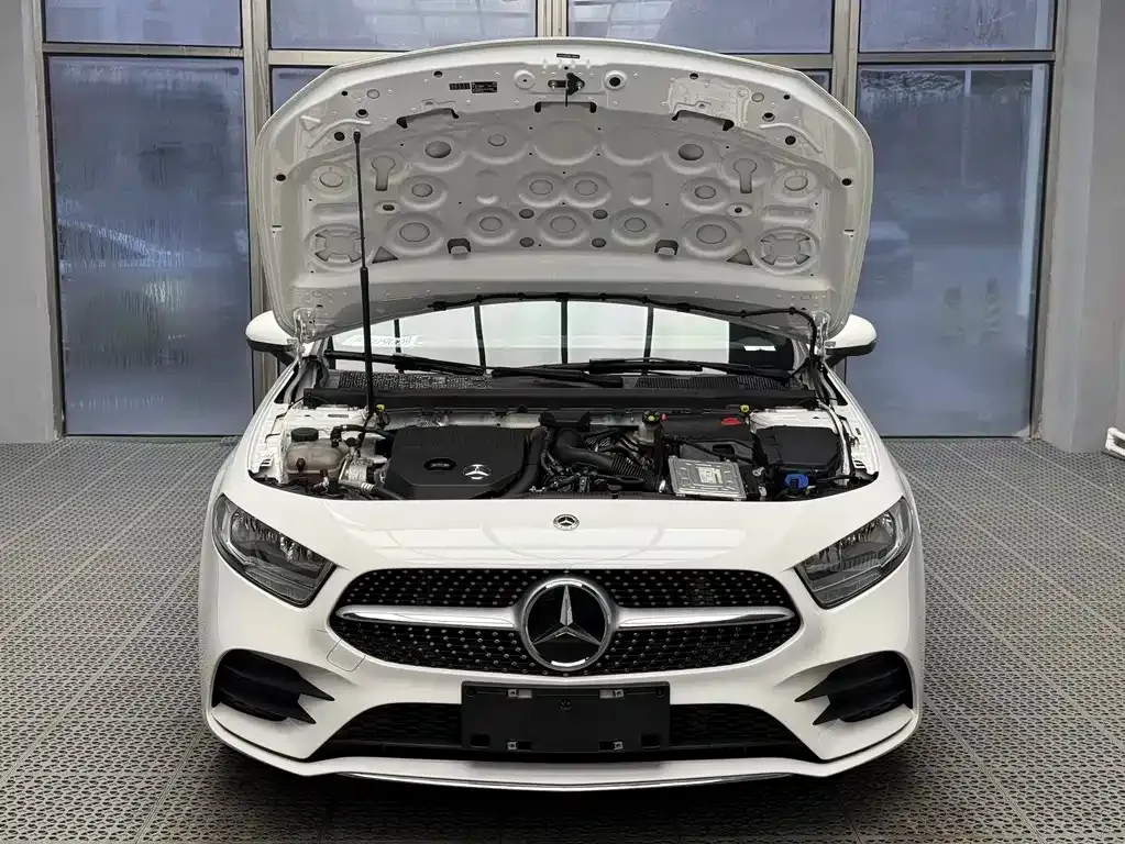 Mercedes-Benz A-Class — фото 10