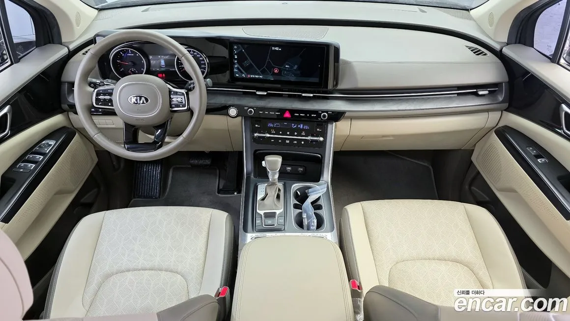 Kia Carnival — фото 3