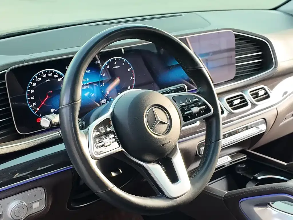 Mercedes-Benz GLE — фото 2