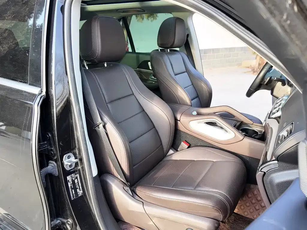 Mercedes-Benz GLE — фото 6