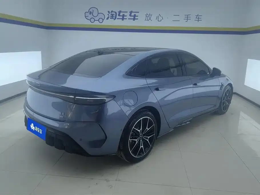 BYD Seal — фото 3