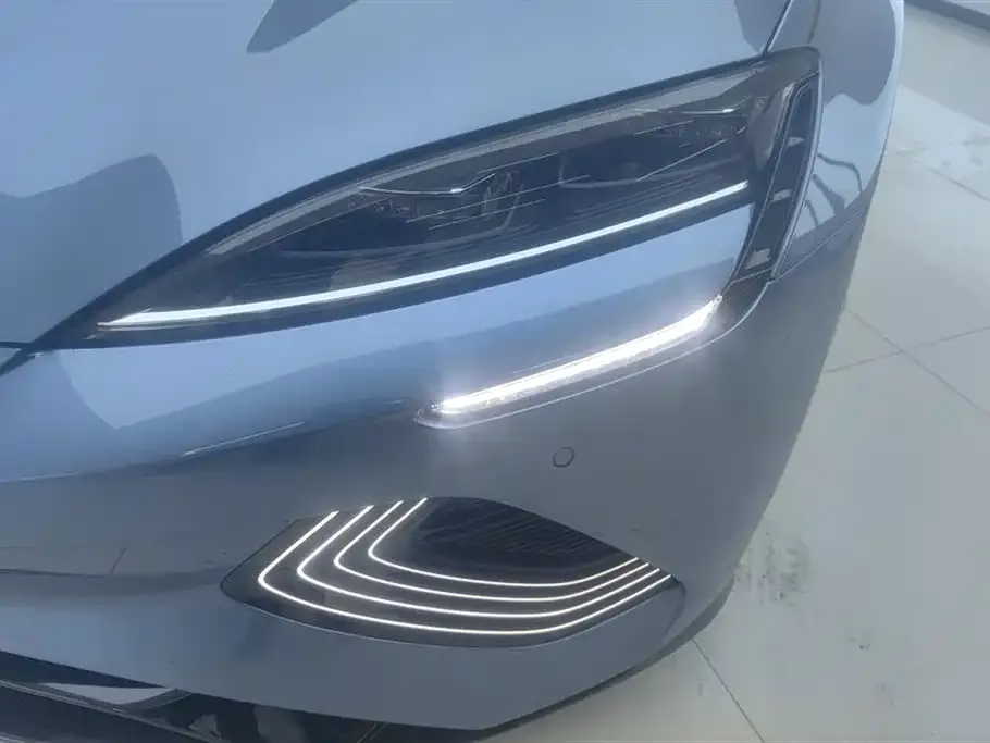 BYD Seal — фото 6