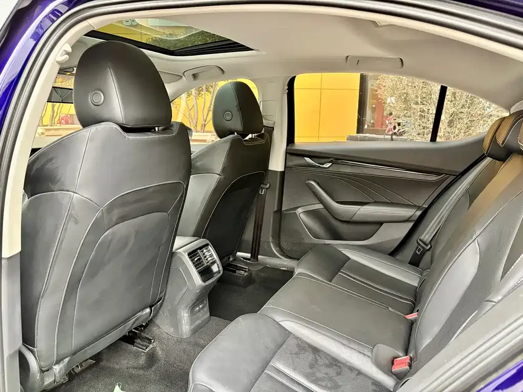 Skoda Octavia — фото 3