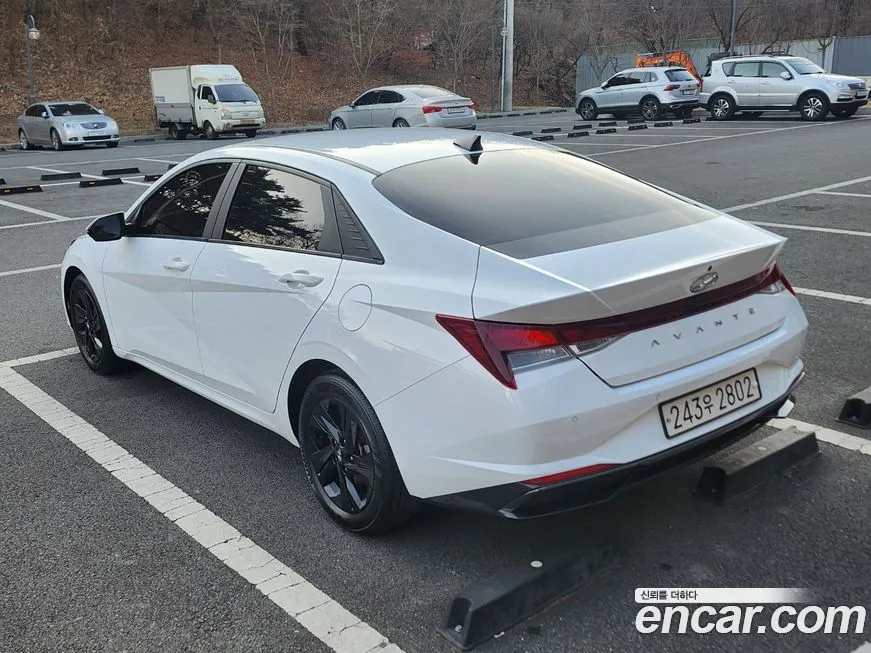 Hyundai AVANTE — фото 7