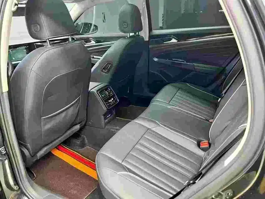 Volkswagen Passat — фото 2