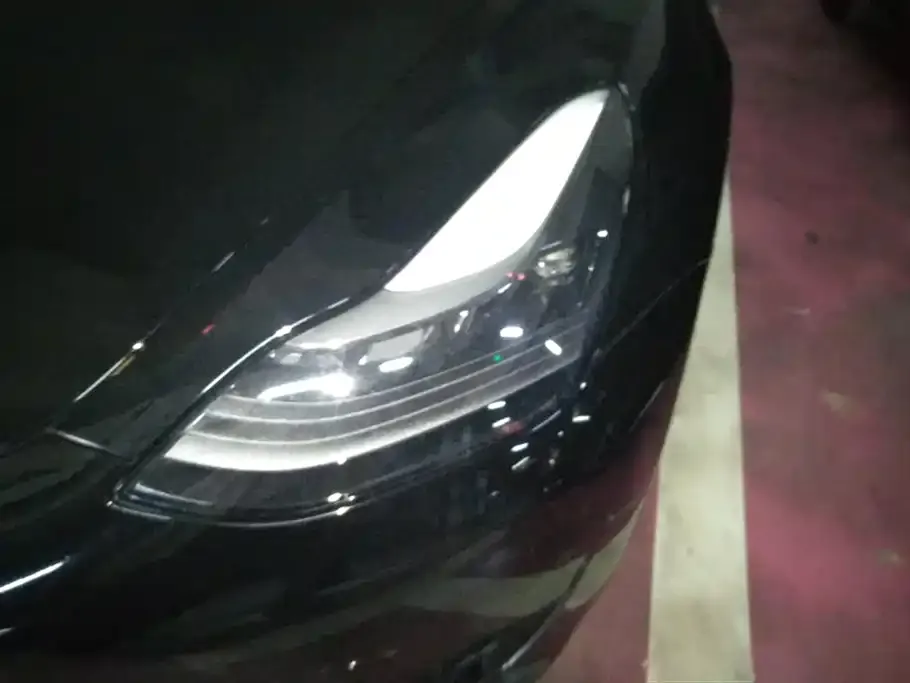 Tesla Model 3 — фото 4