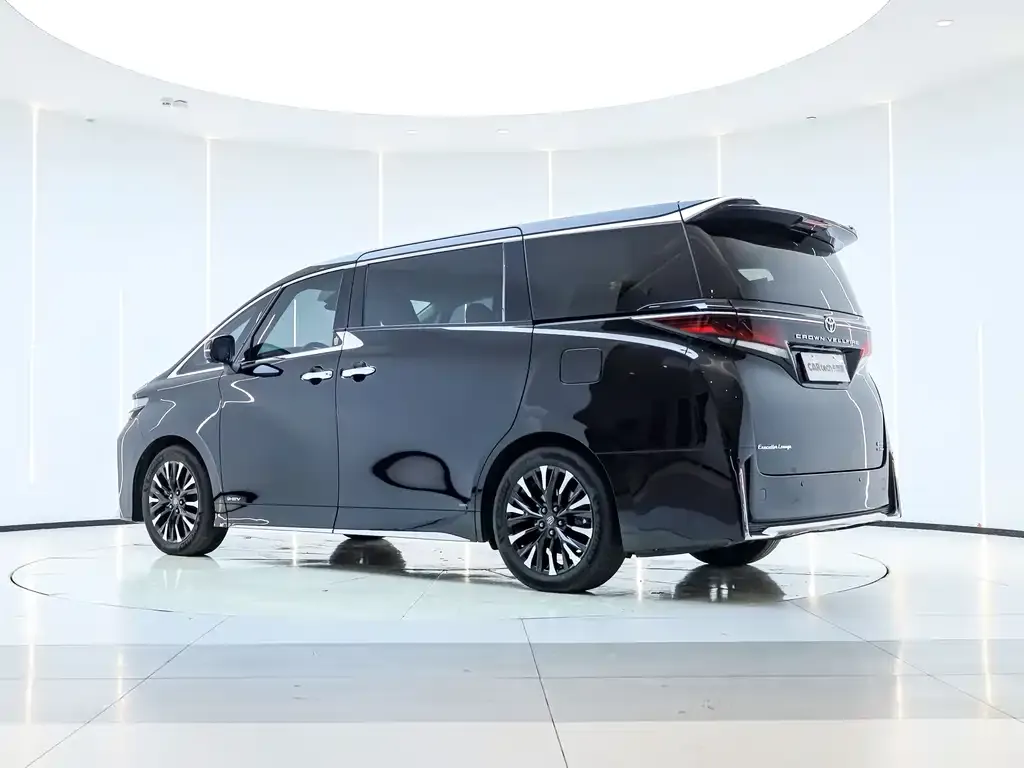Toyota Vellfire — фото 9