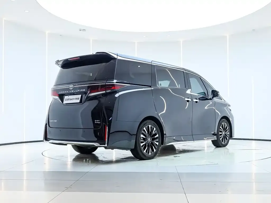 Toyota Vellfire — фото 4