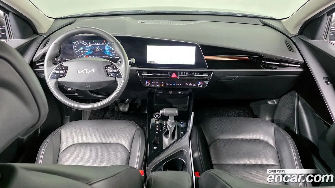 Kia Niro — фото 8