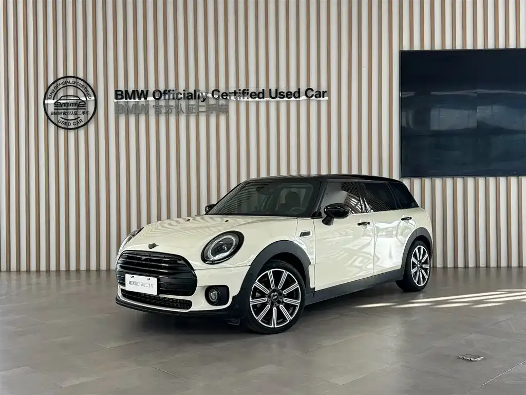 MINI Clubman — фото 1