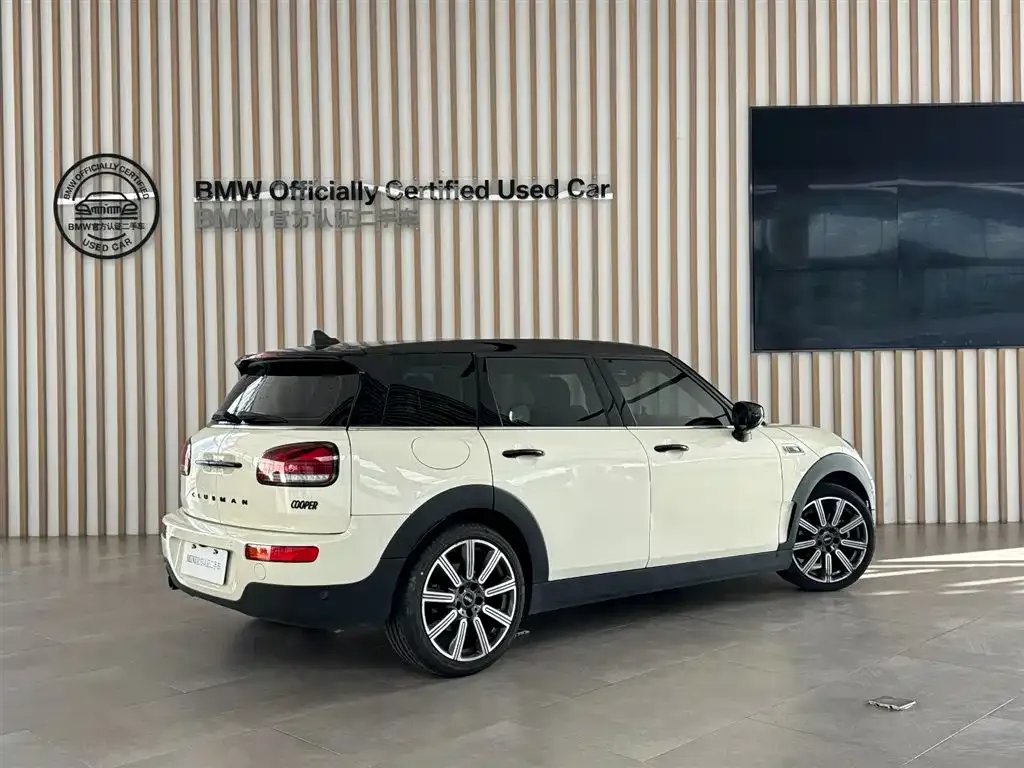 MINI Clubman — фото 3