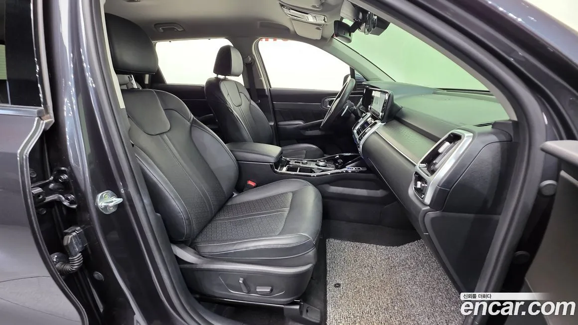 Kia Sorento — фото 9
