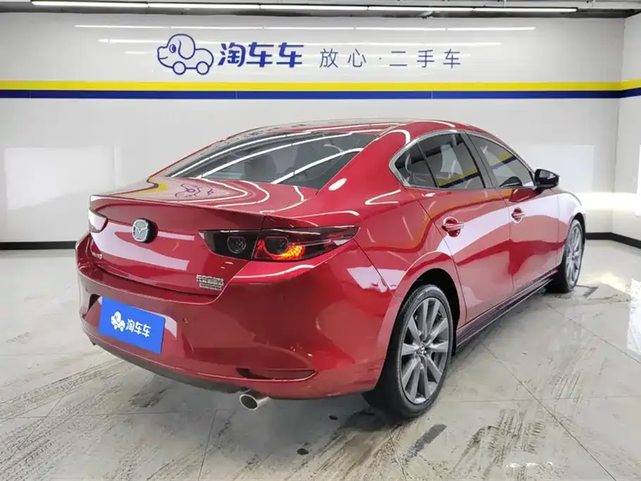 Mazda 3 Axela — фото 4