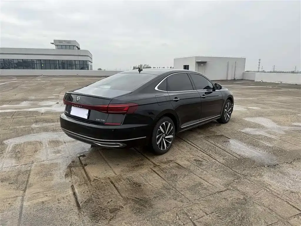 Volkswagen Passat — фото 8