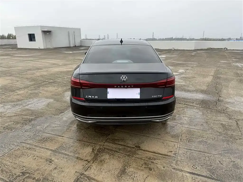 Volkswagen Passat — фото 9