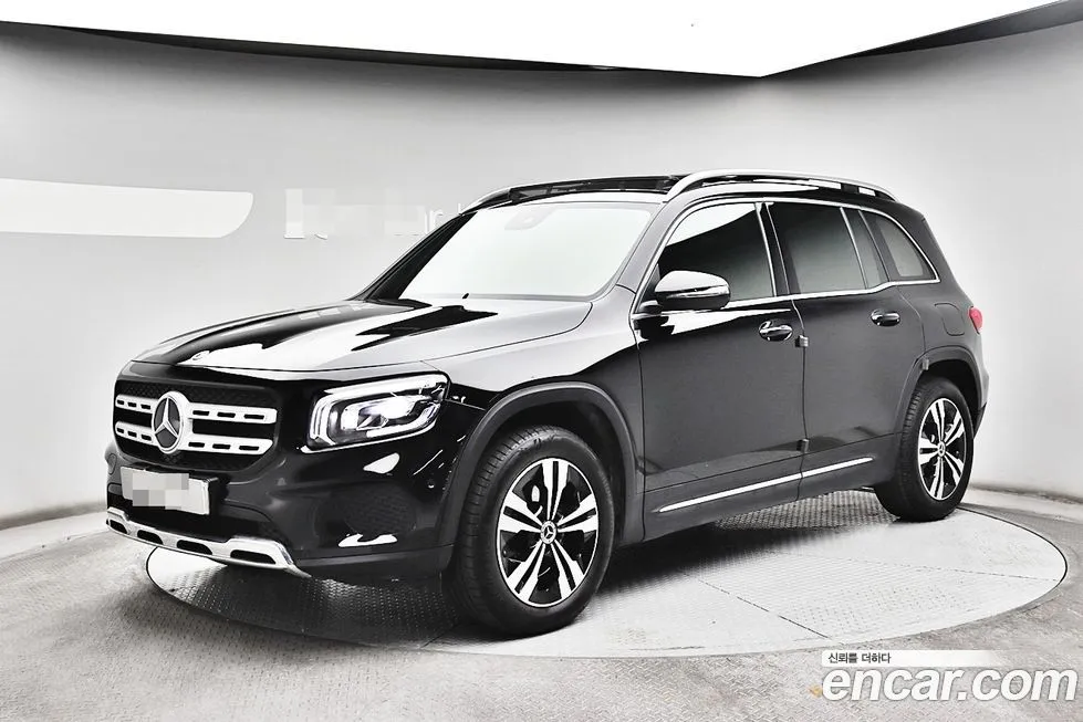 Mercedes-Benz GLB-Class — фото 1