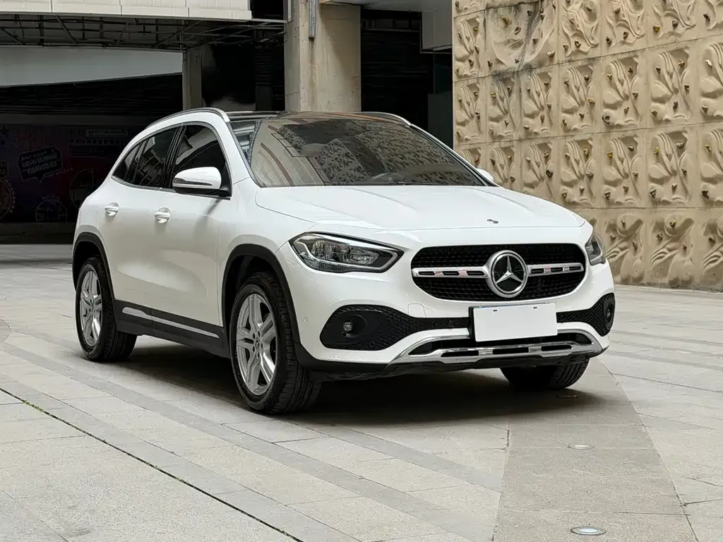 Mercedes-Benz GLA — фото 10