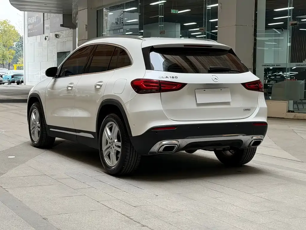 Mercedes-Benz GLA — фото 8
