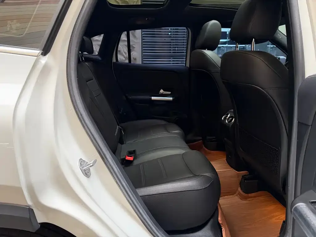 Mercedes-Benz GLA — фото 2