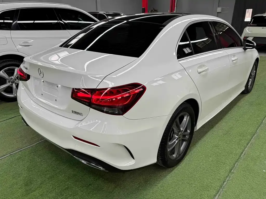 Mercedes-Benz A-Class — фото 8