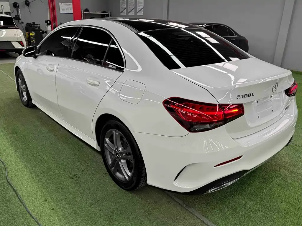 Mercedes-Benz A-Class — фото 4