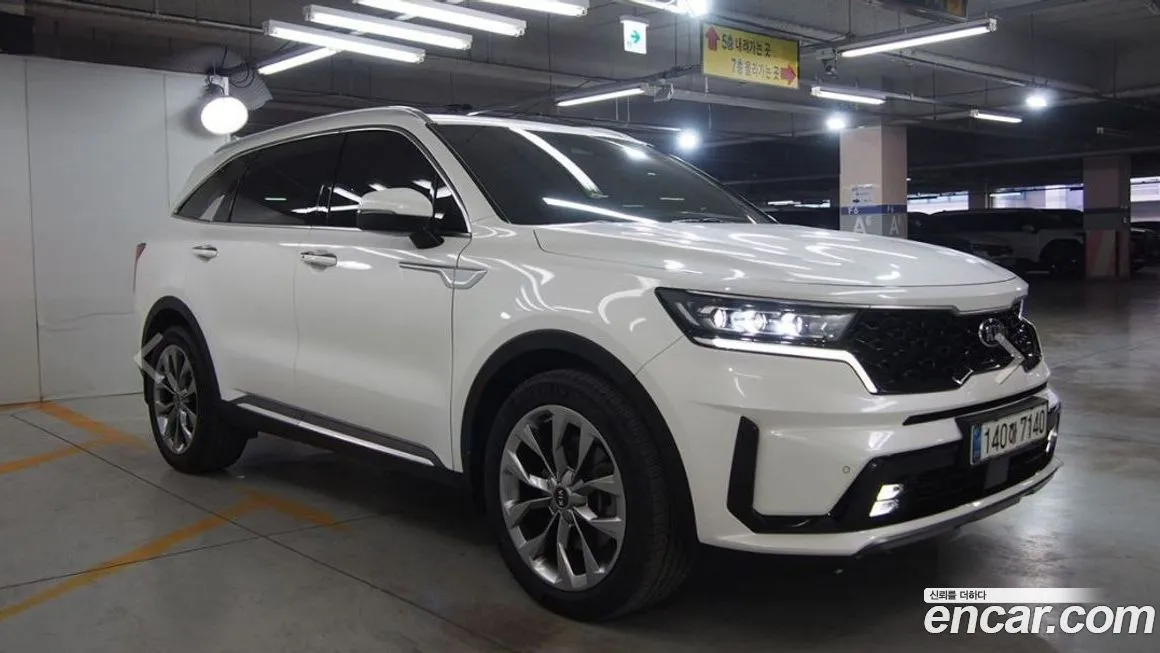 Kia Sorento — фото 10