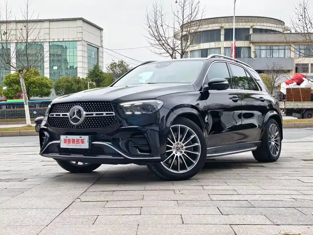 Mercedes-Benz GLE — фото 1