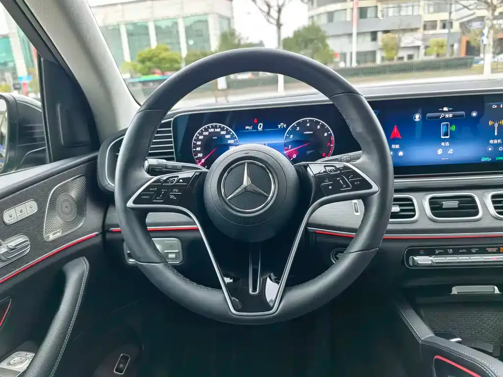 Mercedes-Benz GLE — фото 10