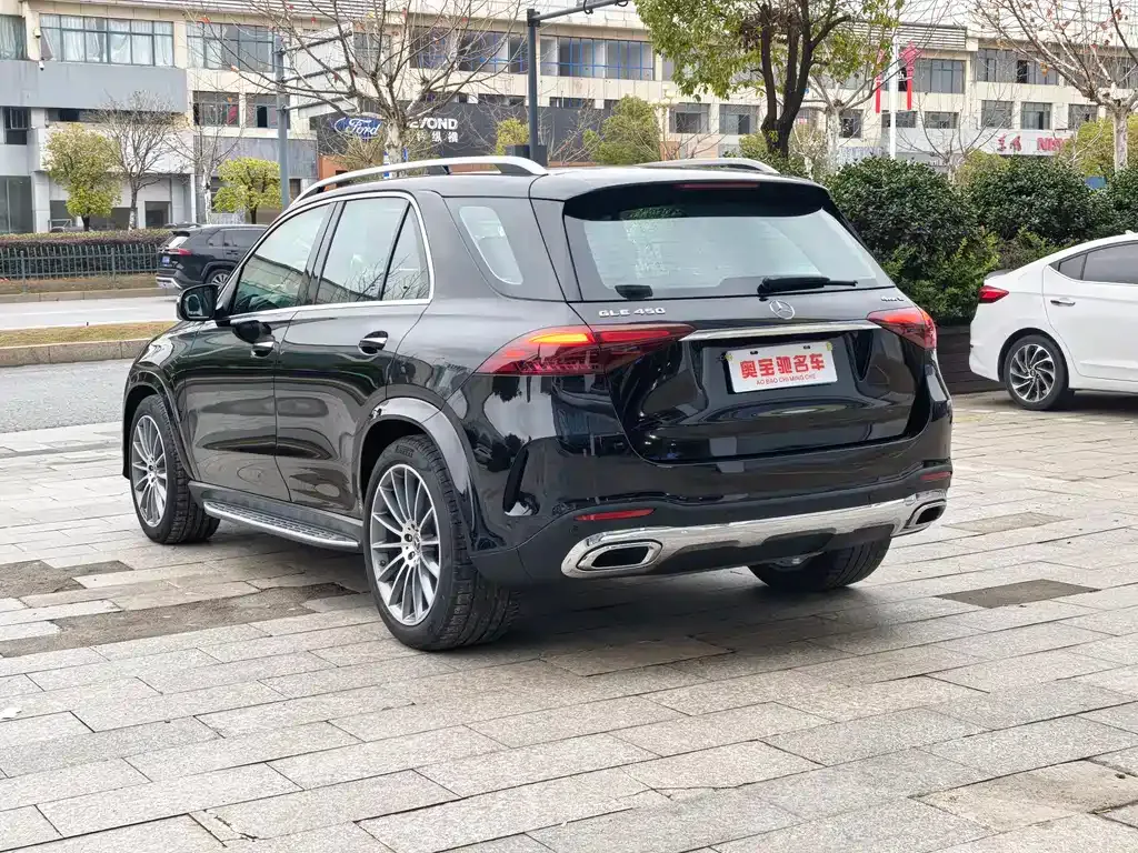 Mercedes-Benz GLE — фото 6