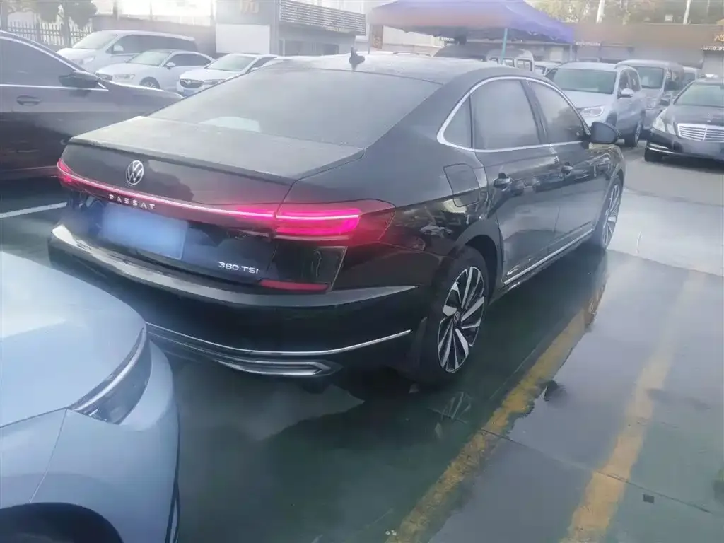 Volkswagen Passat — фото 6